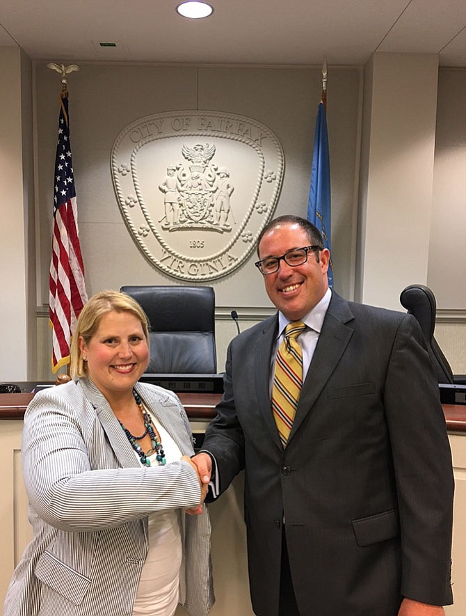 The Fairfax City Council welcomed Jennifer Passey as its newest member Tuesday night and thanked outgoing Councilman Dan Drummond for his service.
