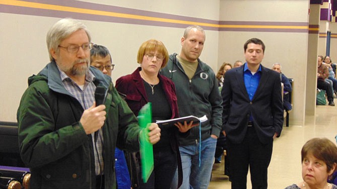 Joe Robinson of Ravensworth asks a question at the meeting.