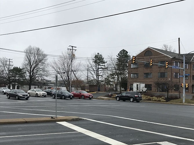 The East Spring Street Widening Project in Herndon is in the Development Stage. VDOT welcomes all citizens to their upcoming Public Design Hearing on March 8, 6:30-8:30 p.m. at the Herndon Community Center.