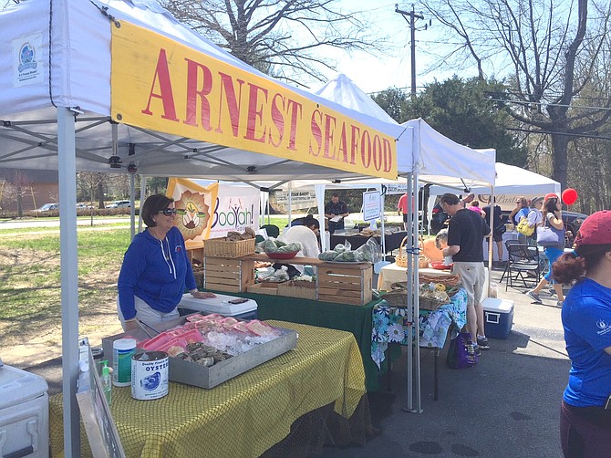 Karen of Arnest Seafood brings fresh-caught, unfrozen fish and seafood to the market every Saturday, including oysters, shrimp, scallops, rockfish, and more.