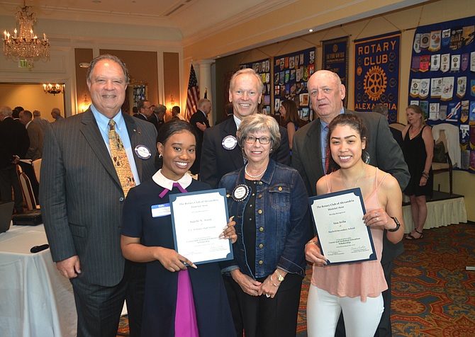 From left: Jim Carmalt, Sajelle Avery, Jerry Stalun, Mary Roman, Charlie Ballou and Ana Avila.
