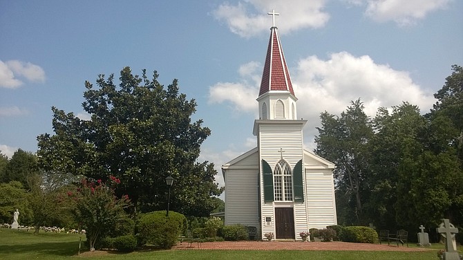 Historic Saint Mary of Sorrows Church at the corner of Fairfax Station and Ox roads was built in 1858 and served Irish immigrants who worked for the Orange and Alexandria Railroad. It also was a field hospital for Union soldiers during the Civil War.