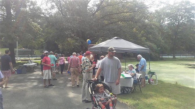 Citizens enjoy the celebration at Mount Vernon Park Association on Oct. 7.