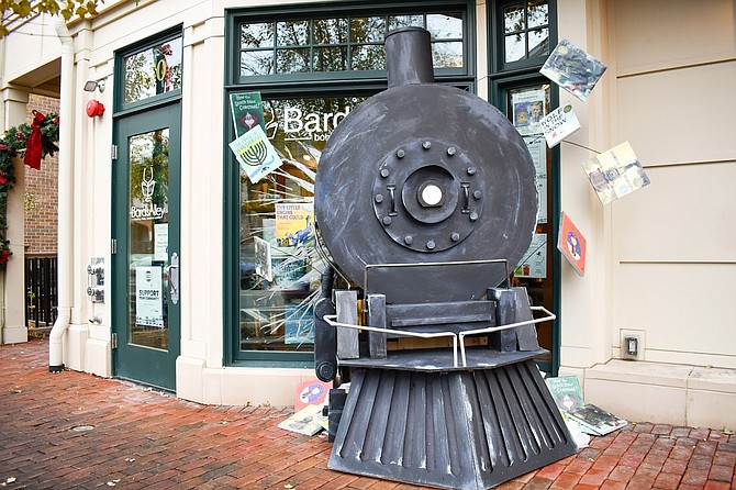 Bards Alley entered Vienna storefront decoration contest by bringing the Polar Express to life.