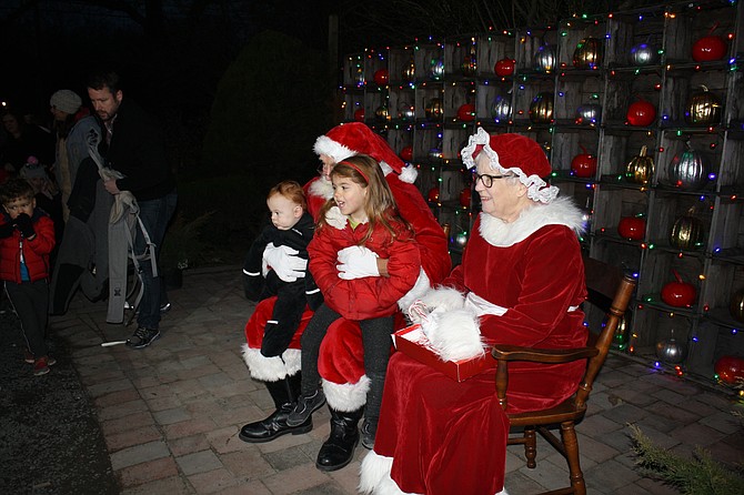 Santa and Mrs. Claus doing their thing at Nalls.