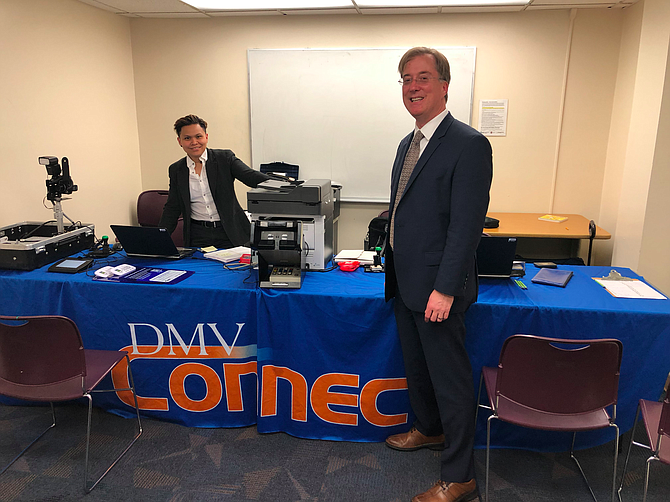 Del. Paul Krizek visits DMV Connect at the Sherwood Regional Library.