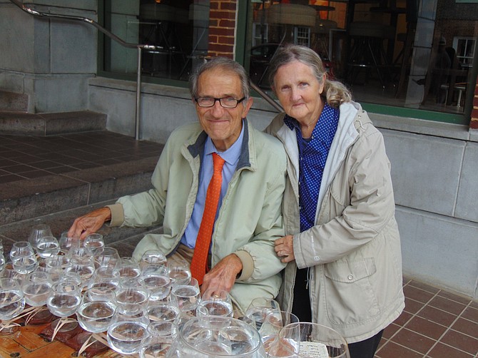 Jamey Turner and his wife Mary in front of the Torpedo Factory.