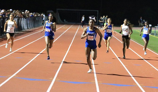 SLHS' Juviannadean Mullings, Hannah Waller, Mary Gregory and Rhema KonaduIn win 200 Meters At 6A Region D Championship Meet (May 23, 2019).