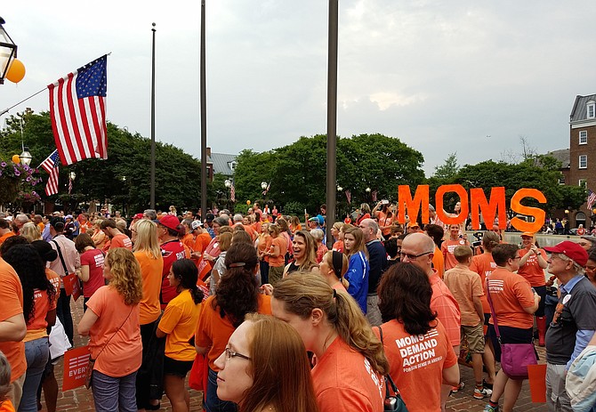 Alexandria’s Moms Demand Action for Gun Sense chapter will hold its third annual Wear Orange rally at Market Square on June 7 at 7 p.m., in an effort to support a future free from gun violence.