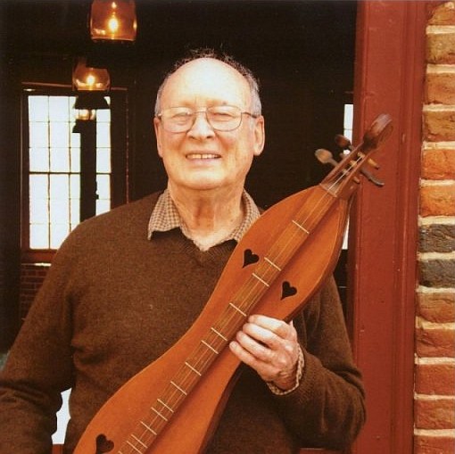 Reston resident and acclaimed dulcimer player Ralph Lee Smith, 91, will perform in concert.