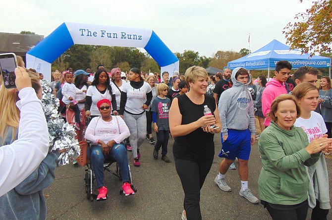 More than 700 people turned out for the 4th Annual Walk to Bust Cancer on Oct. 6 at Fort Hunt Park to raise awareness and funds for the National Breast Cancer Foundation.