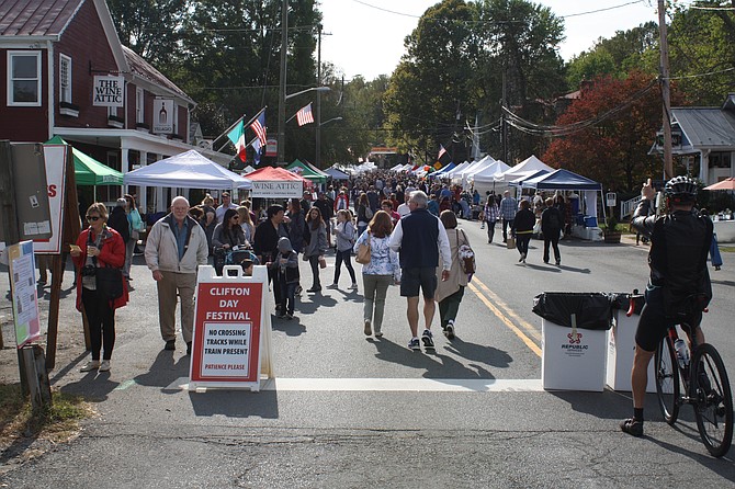 Main Street was packed on Clifton Day.