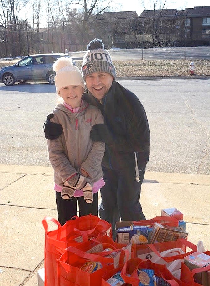 Food For Neighbors volunteers brave the cold to collect food.