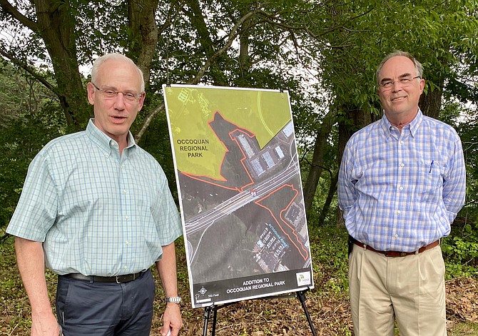 Donors Laing Hinton and Bill Lynch transfer Fairfax County land stewardship to NOVA Parks.