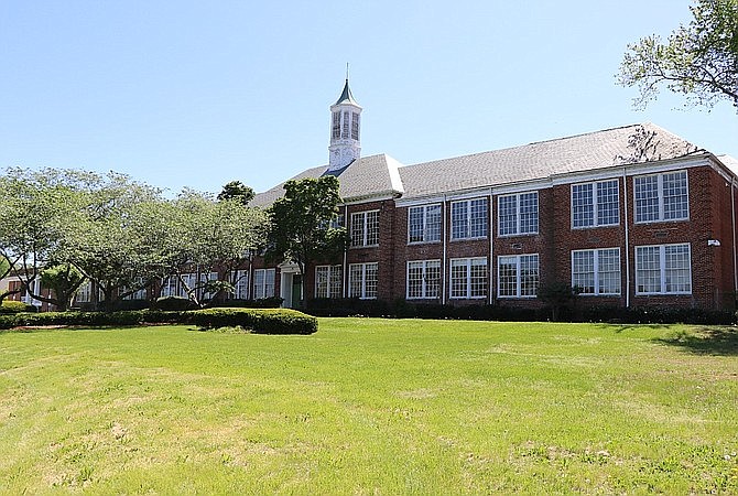 Plans emerge for Old Mount Vernon High School.