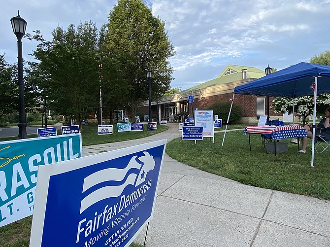 Precinct 328 Hickory at the Great Falls Library – No lines early Tuesday morning at the County of Fairfax Democratic Party Primary, Tuesday, June 8.