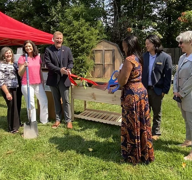 (From left) Supervisor Kathy Smith, (D-Sully District), Del. Karrie Delaney (D-67), Jeffrey McKay, Chairman, Fairfax County Board of Supervisors Sylisa Lambert-Woodard, President and CEO Pathway Homes, Patrick Chaing, Chairman Pathway Homes, and Sharon McHale, board member Pathway Homes.