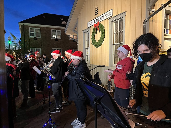 Santa at the Lake Reston festivities