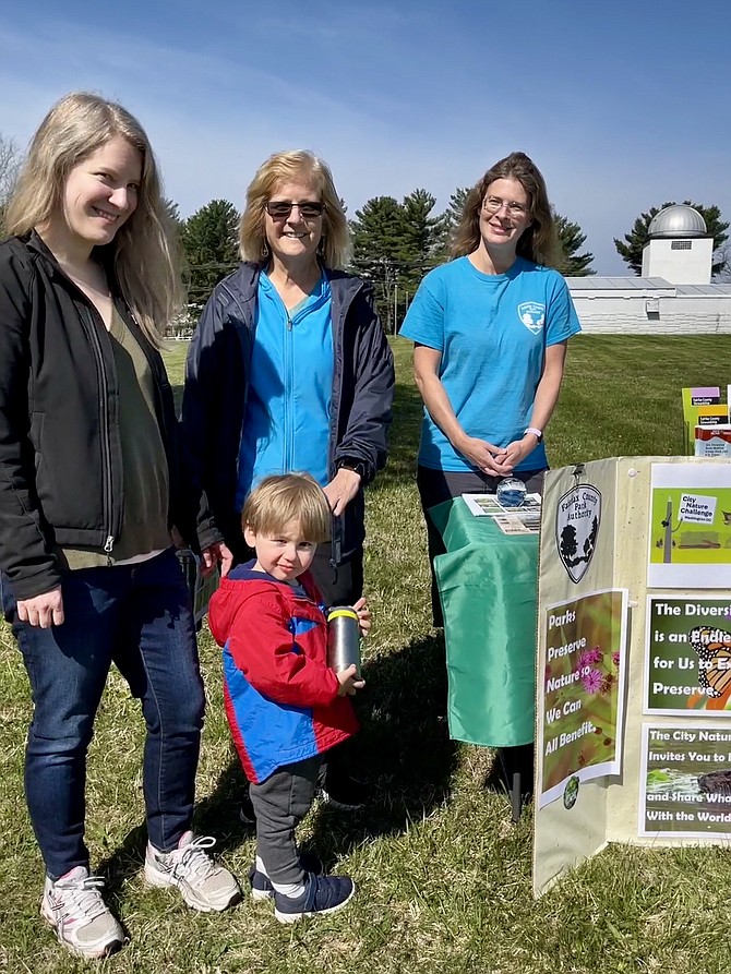 Citizen scientists, Lisa Schlecht, Jauer Aguilar-Schlecht and Nancy Schlech join Tami Sheiffer for the City Nature Challenge 2022 at a site in Great Falls.