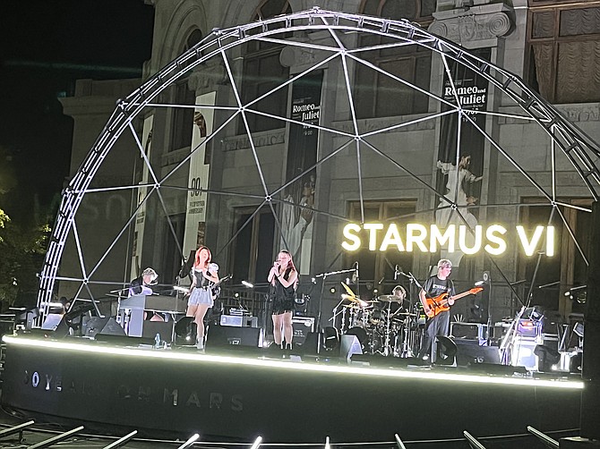 The Starmus stage featured Syzygy’s Kat Stockton singing the closing tune, “Giant.”