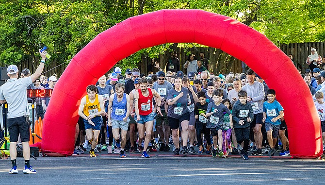 And they’re off! The beginning of the May 6 Feed Fairfax 5K race in Chantilly.