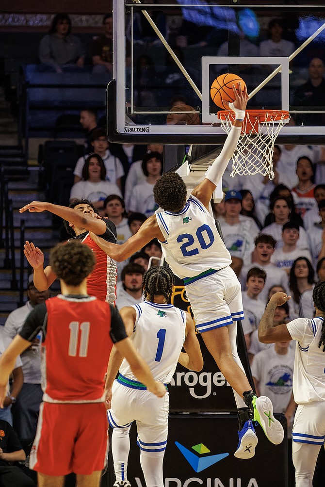 Seahawk Jordan Scott #20 slams this in for two of his 23 points for South Lakes championship win