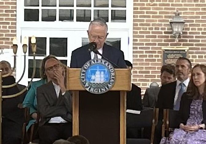 Holocaust survivor Alfred Munzer addresses the crowd at the Days of Remembrance for the victims of the Holocaust ceremony May 6 at Market Square.