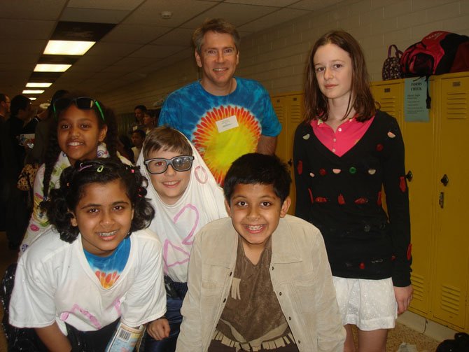 Team Picture – front row from left: Ela Pandellapalli, Andy Sharpe, Esh Pandellapalli. Back row from left: Sofia Rojas, Coach Doug Sharpe, Eliza Pastore

