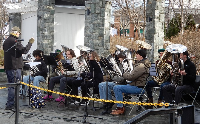 George Mason University’s Tuba and Euphonium Ensemble plays “O Little Town of Bethlehem.”